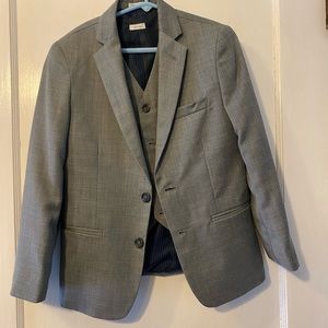 Calvin Klein Grey suit. Big kids size 8